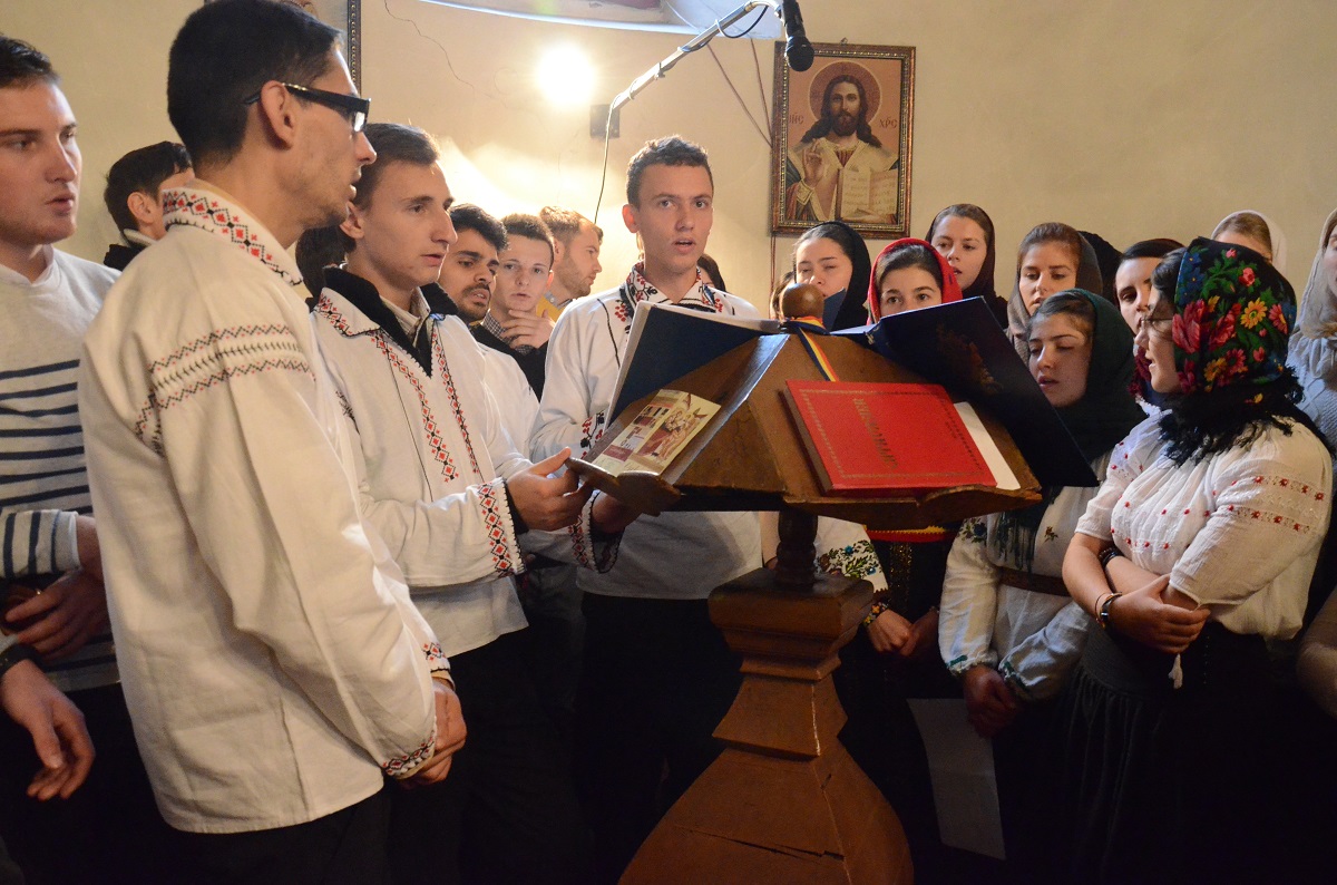 Liturghie arhierească la hramul Bisericii Vovidenia din Iaşi (GALERIE FOTO)