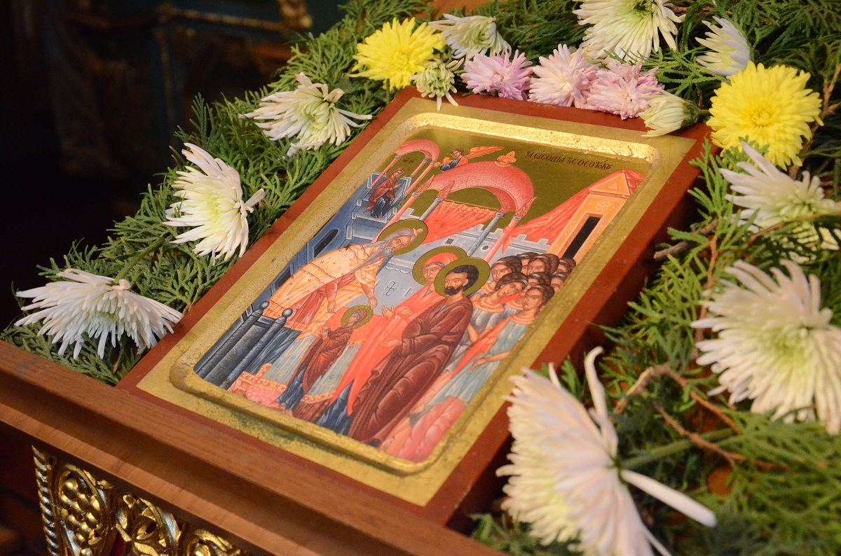 Liturghie arhierească la hramul Bisericii Vovidenia din Iaşi (GALERIE FOTO)