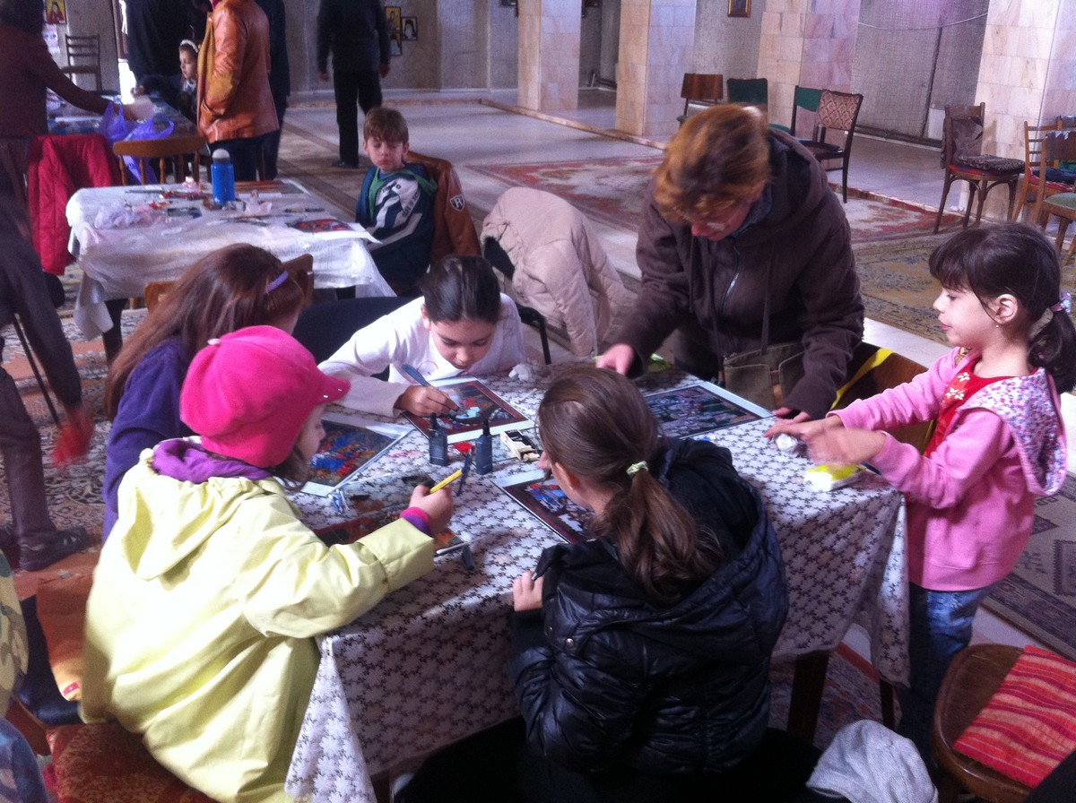 Cerc de pictură la Biserica „Sfântul Nectarie“ din Iaşi