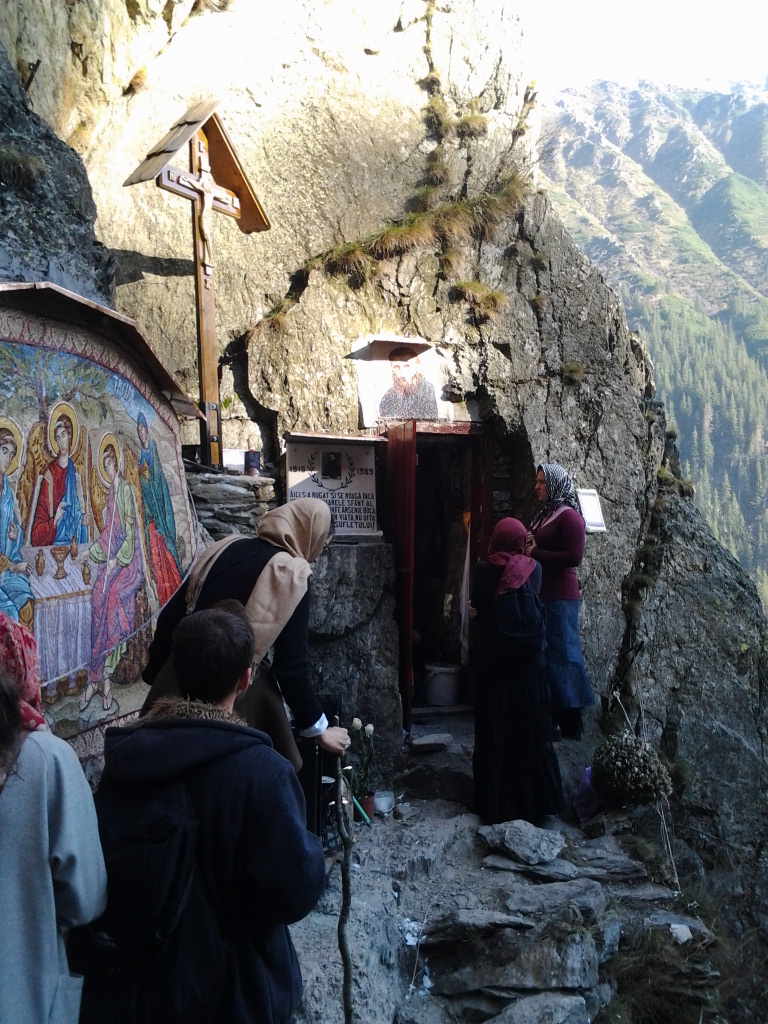 Concurs fotografie Pași de pelerin - Gianina Cristina Ciupuliga