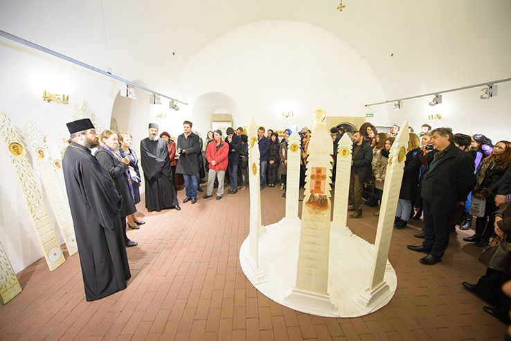 Expoziţia „Rădăcini Brâncoveneşti“, de la New York la Iaşi