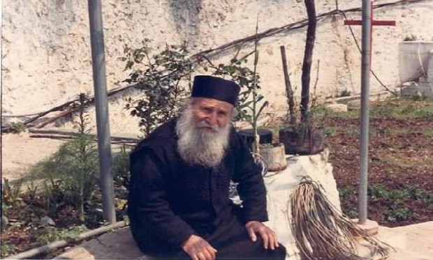 Dialoguri la Athos (34) - Ce este harul dumnezeiesc? Este cu putinţă a fi descris acesta?