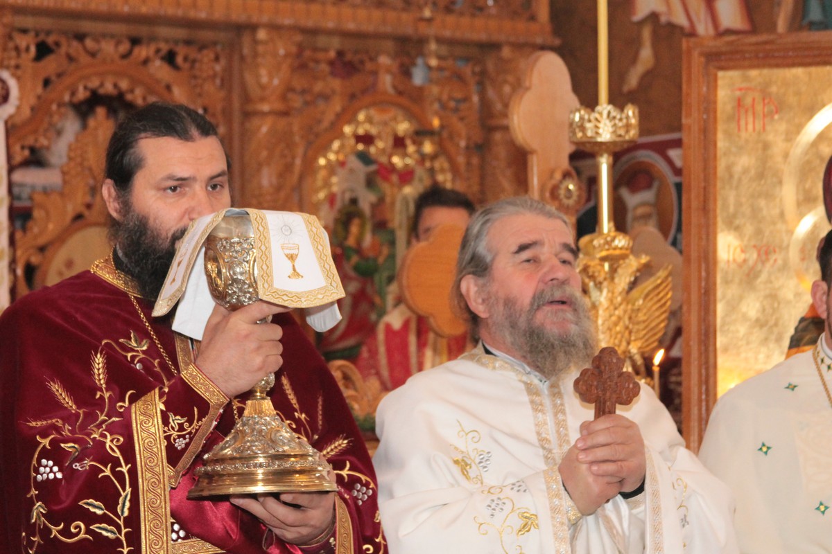 Zi de aleasă trăire duhovnicească în Parohia Mănăstirea Caşin II
