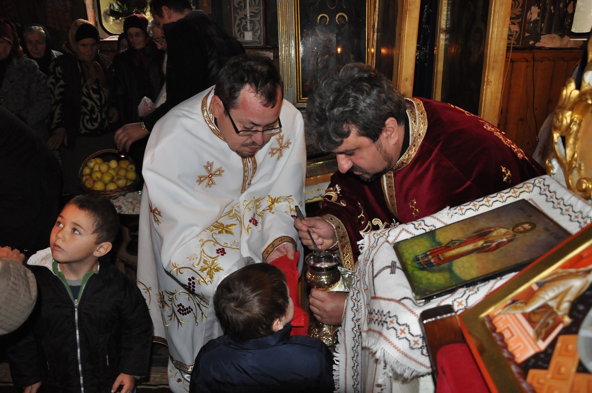 Sfântul Ioan Gură de Aur, cinstit în Parohia Andrieşeni