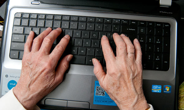 Alfabetizare digitală pentru seniorii români din Jönköping, Suedia Alfabetizare digitală pentru seniorii români din Jönköping, Suedia