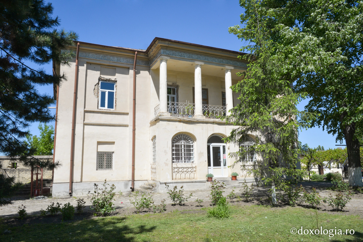 Mănăstirea Frumoasa, prin ochii călătorilor străini din trecut