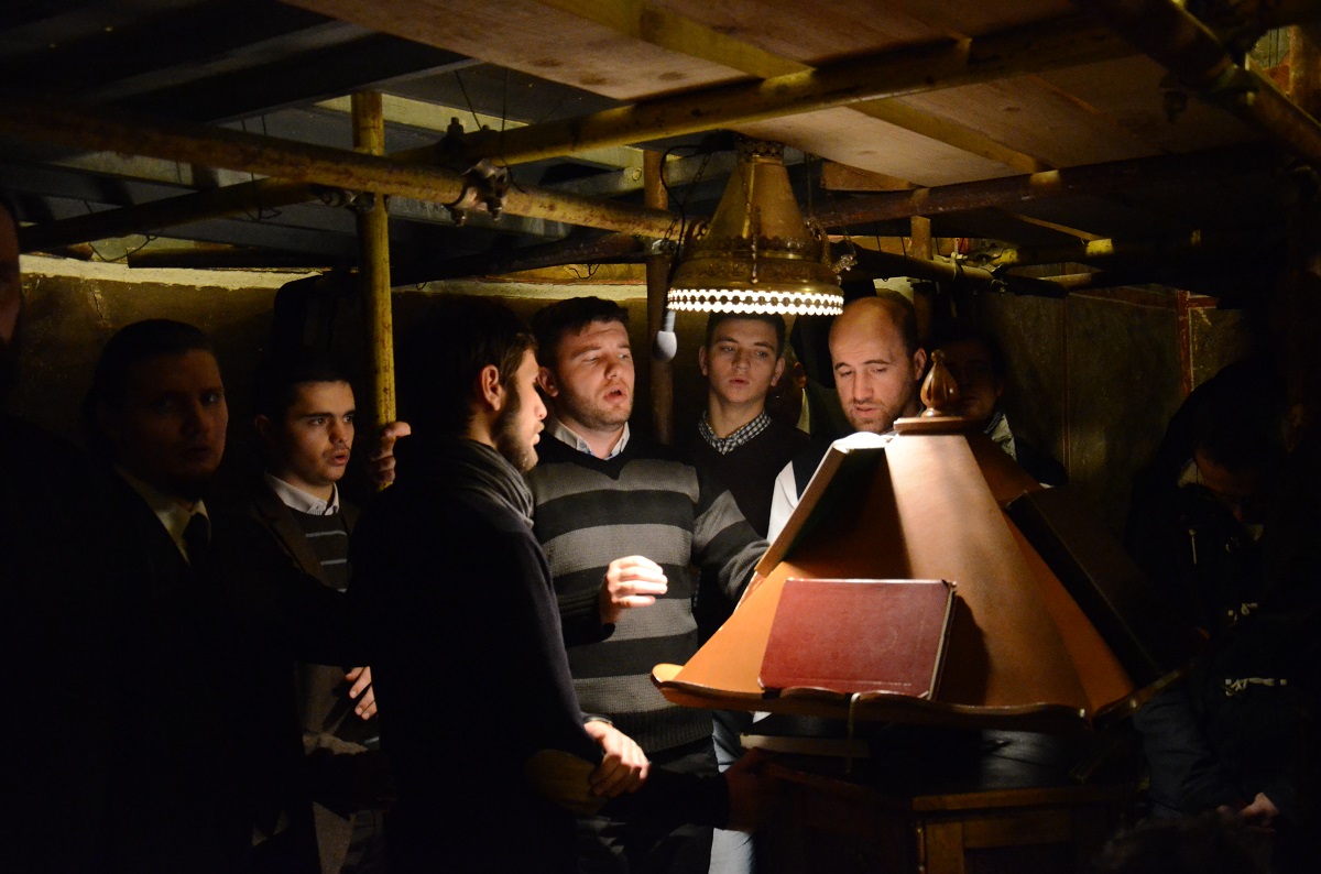 Sfântă Liturghie oficiată de IPS Mitropolit Teofan la Mănăstirea Golia (GALERIE FOTO)