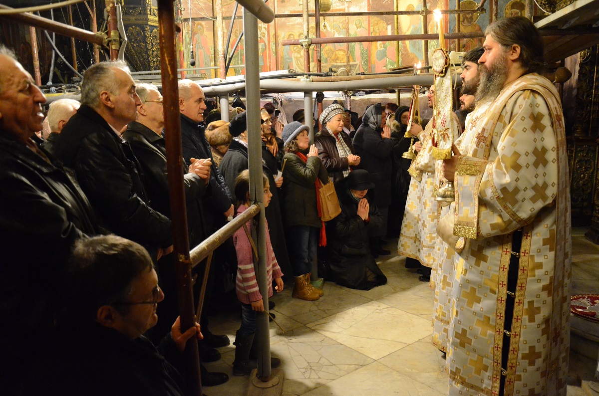 Sfântă Liturghie oficiată de IPS Mitropolit Teofan la Mănăstirea Golia (GALERIE FOTO)