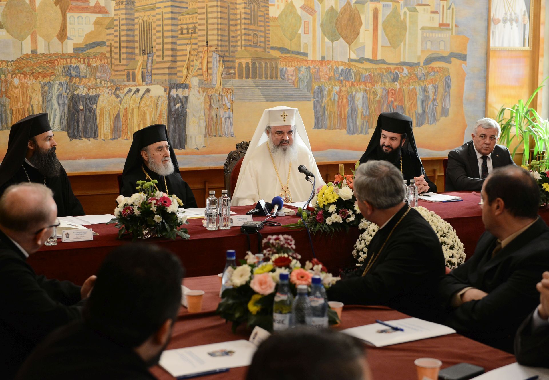 Trei candidaţi pentru Mitropolia Banatului