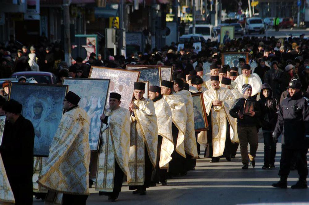 Cinci ani de împliniri pentru Eparhia Romanului şi Bacăului