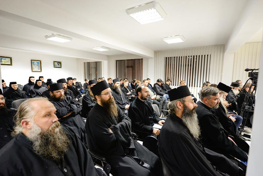 Simpozionul internaţional dedicat părintelui Paisie Aghioritul, la final