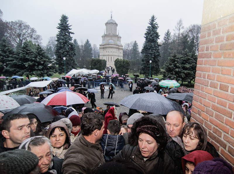 Priveghere pentru marele praznic al Sfintei Muceniţe Filoteia Priveghere pentru marele praznic al Sfintei Muceniţe Filoteia