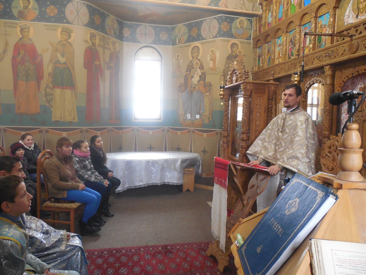 Activităţi caritative în Parohia Poiana - Brăeşti