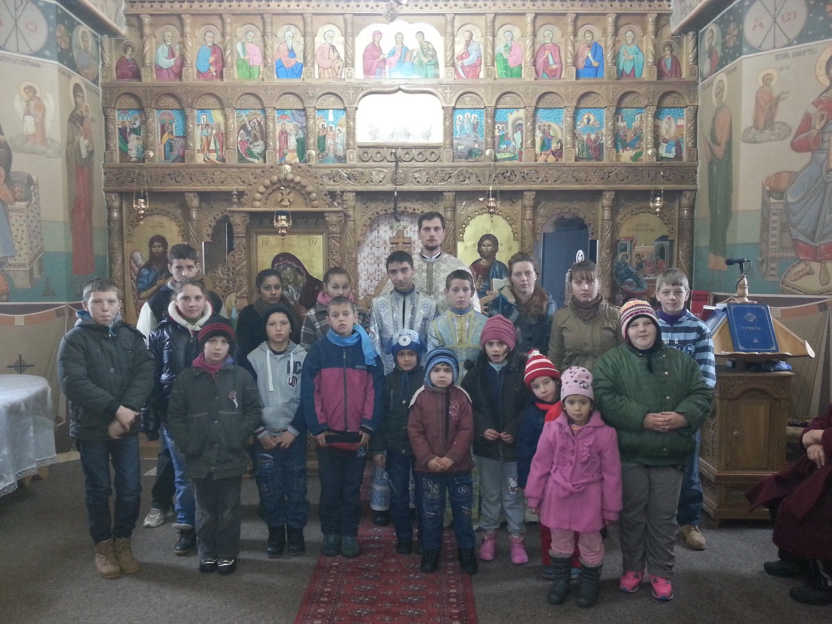 Activităţi caritative în Parohia Poiana - Brăeşti