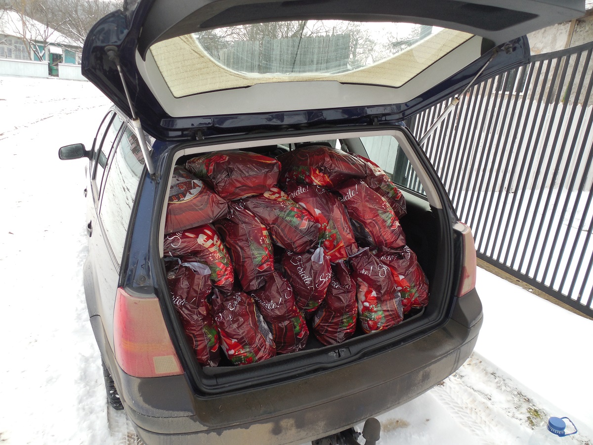 Activităţi caritative în Parohia Poiana - Brăeşti