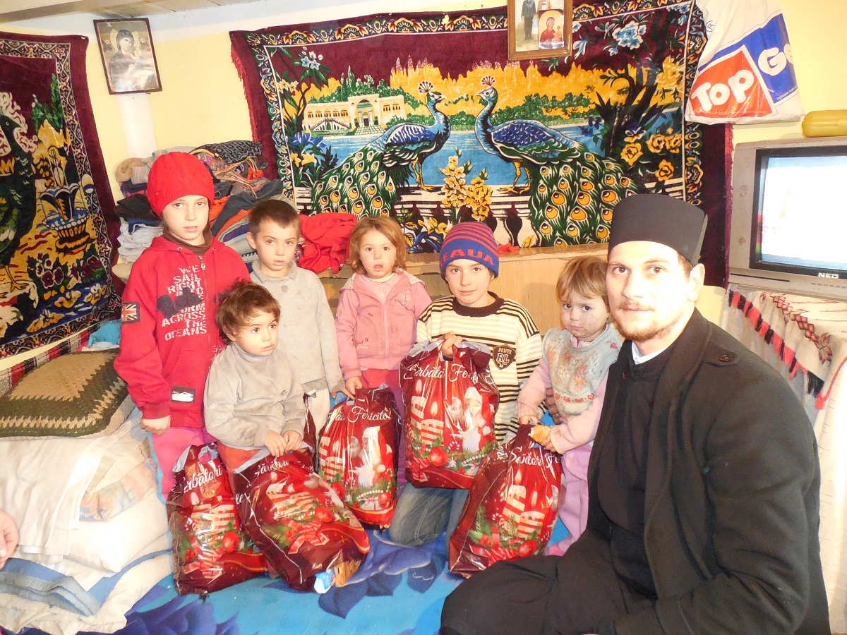 Activităţi caritative în Parohia Poiana - Brăeşti