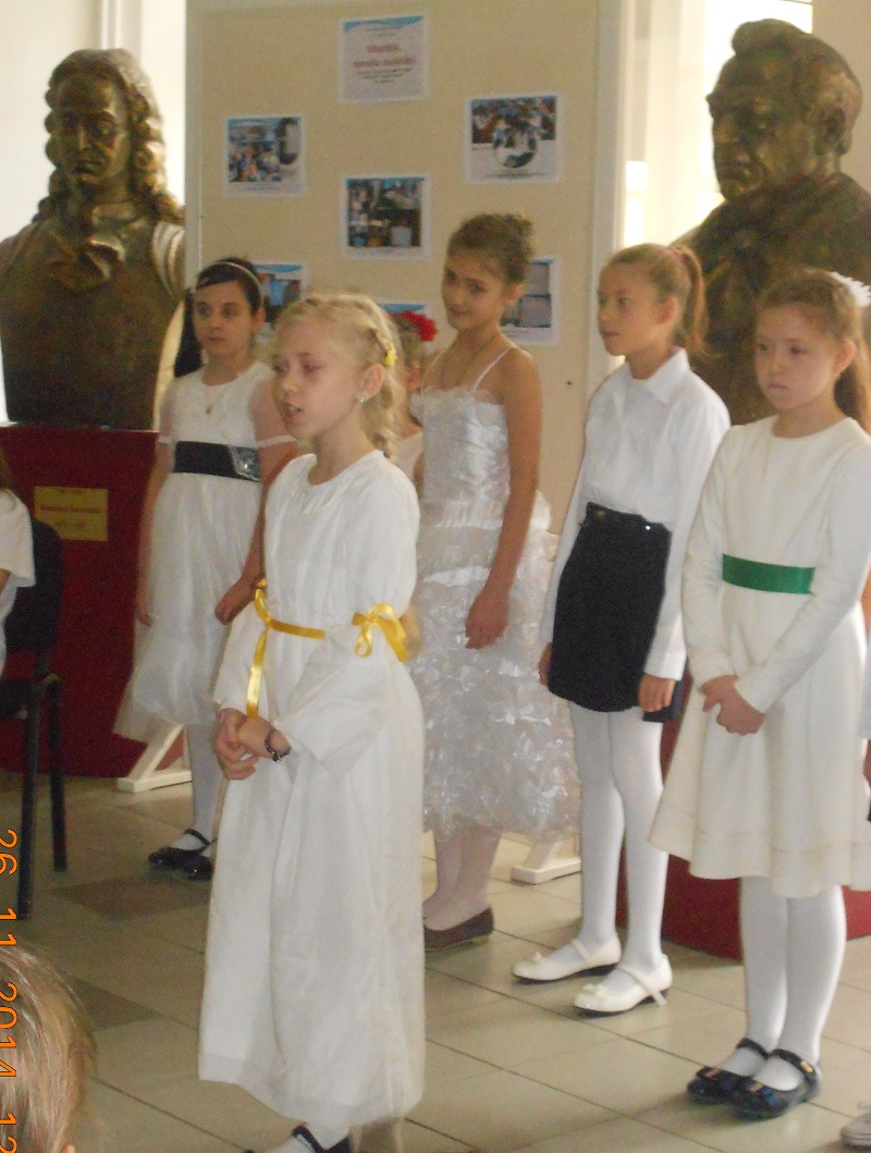 Ample activităţi în Postul Crăciunului, la Şcoala „Alexandru cel Bun“ din Iaşi