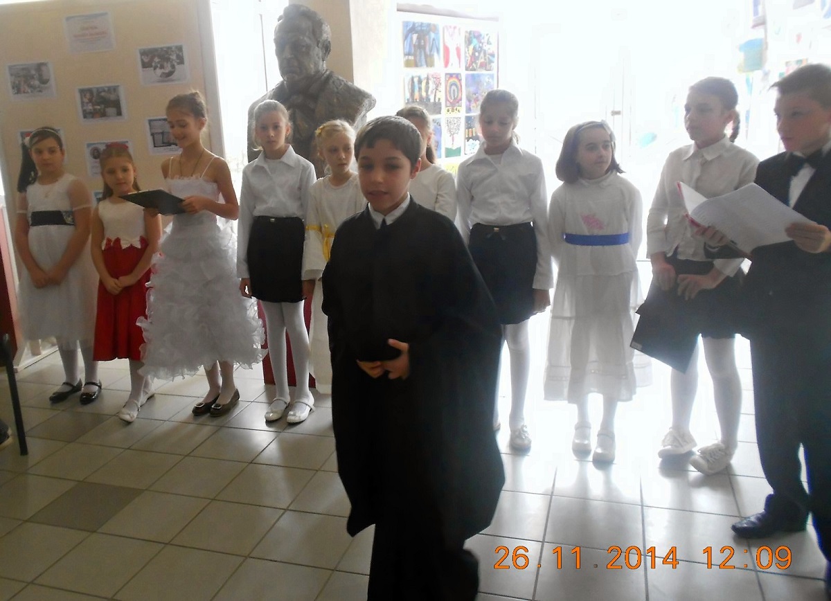 Ample activităţi în Postul Crăciunului, la Şcoala „Alexandru cel Bun“ din Iaşi