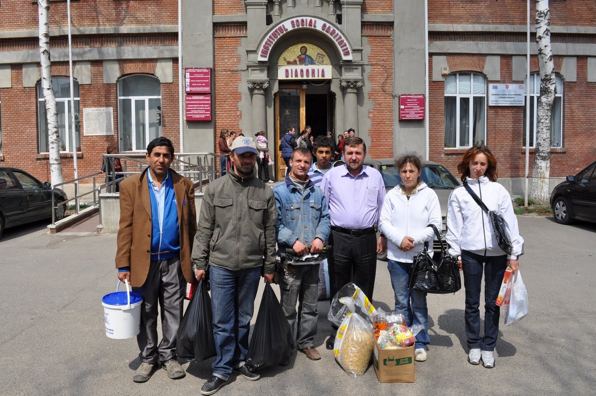 Activităţi filantropice dedicate Crăciunului în Eparhia Iaşilor