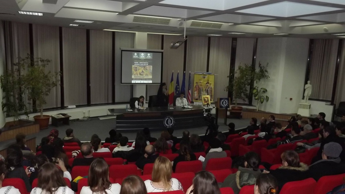 IPS Arhiepiscop Teodosie a conferenţiat la Iaşi