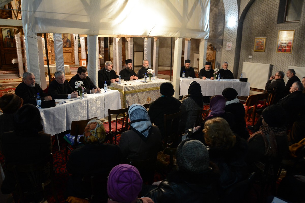 Conferinţă dedicată Spovedaniei şi Împărtăşaniei, la Biserica „Sfântul Toma“