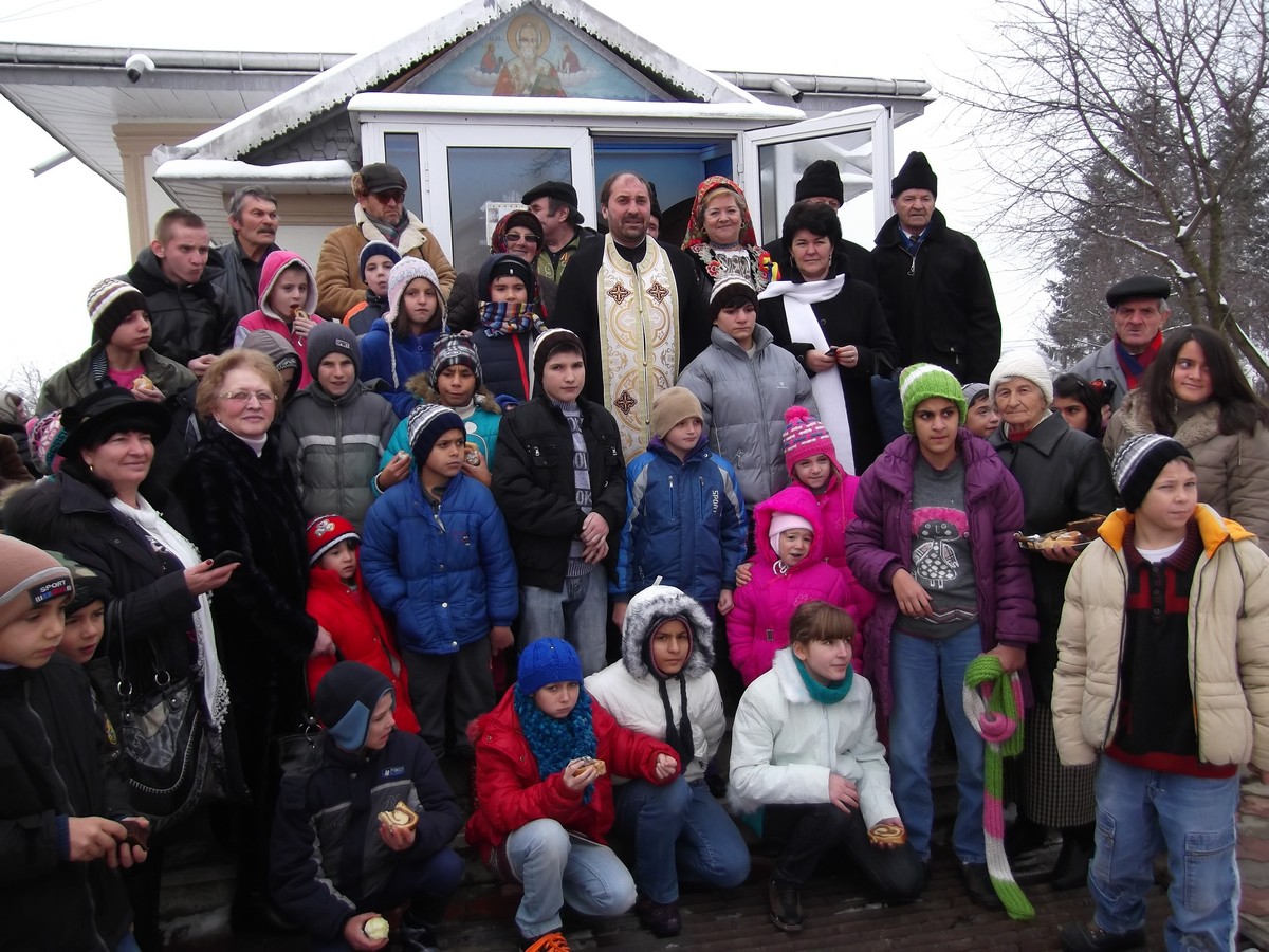 Bucurie pentru nevoiaşi în Parohia Săcăluşeşti