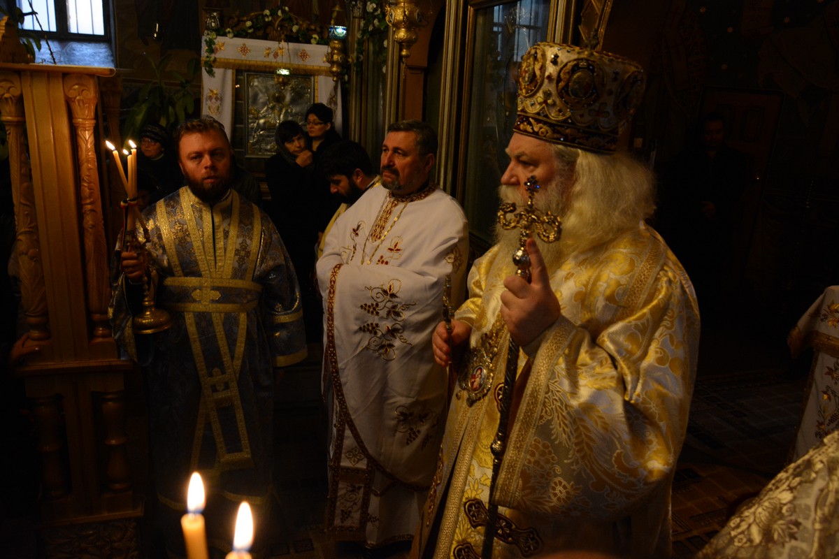 Liturghie arhierească la Biserica „Sfântul Andrei“ din Iaşi