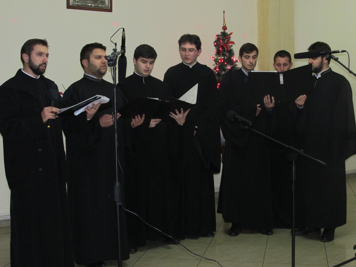 Copiii şi tinerii din părţile Belceştiului au vestit Naşterea Domnului