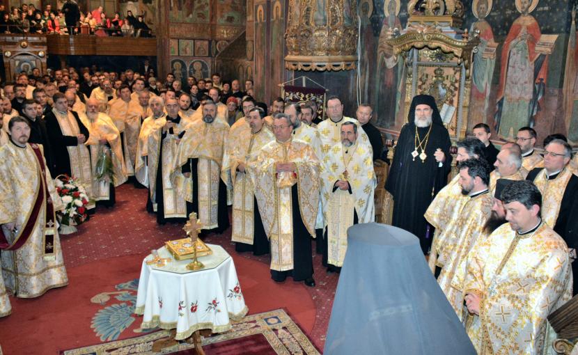 Arhipăstorul ales al Romanului şi Bacăului, întâmpinat cu bucurie