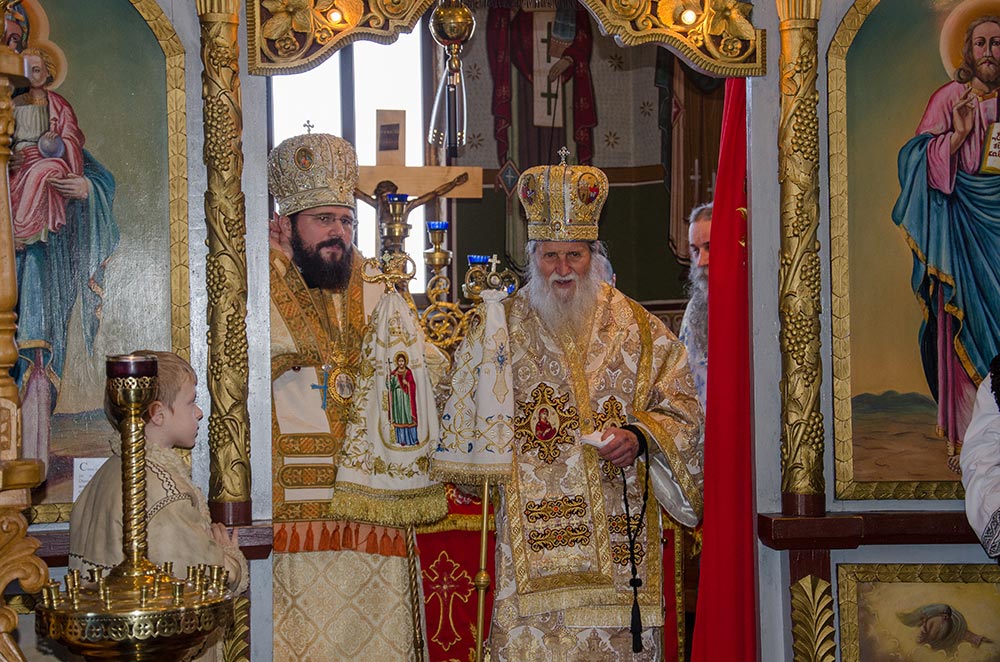 Sfântă Liturghie oficiată de doi arhierei,în Parohia Capu Câmpului Sfântă Liturghie oficiată de doi arhierei,în Parohia Capu Câmpului