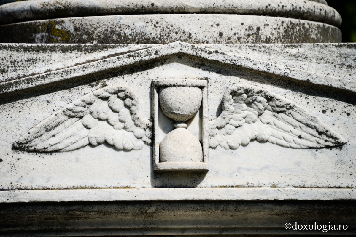 Monumentul funerar al familiei Sturdza de la Mănăstirea Frumoasa