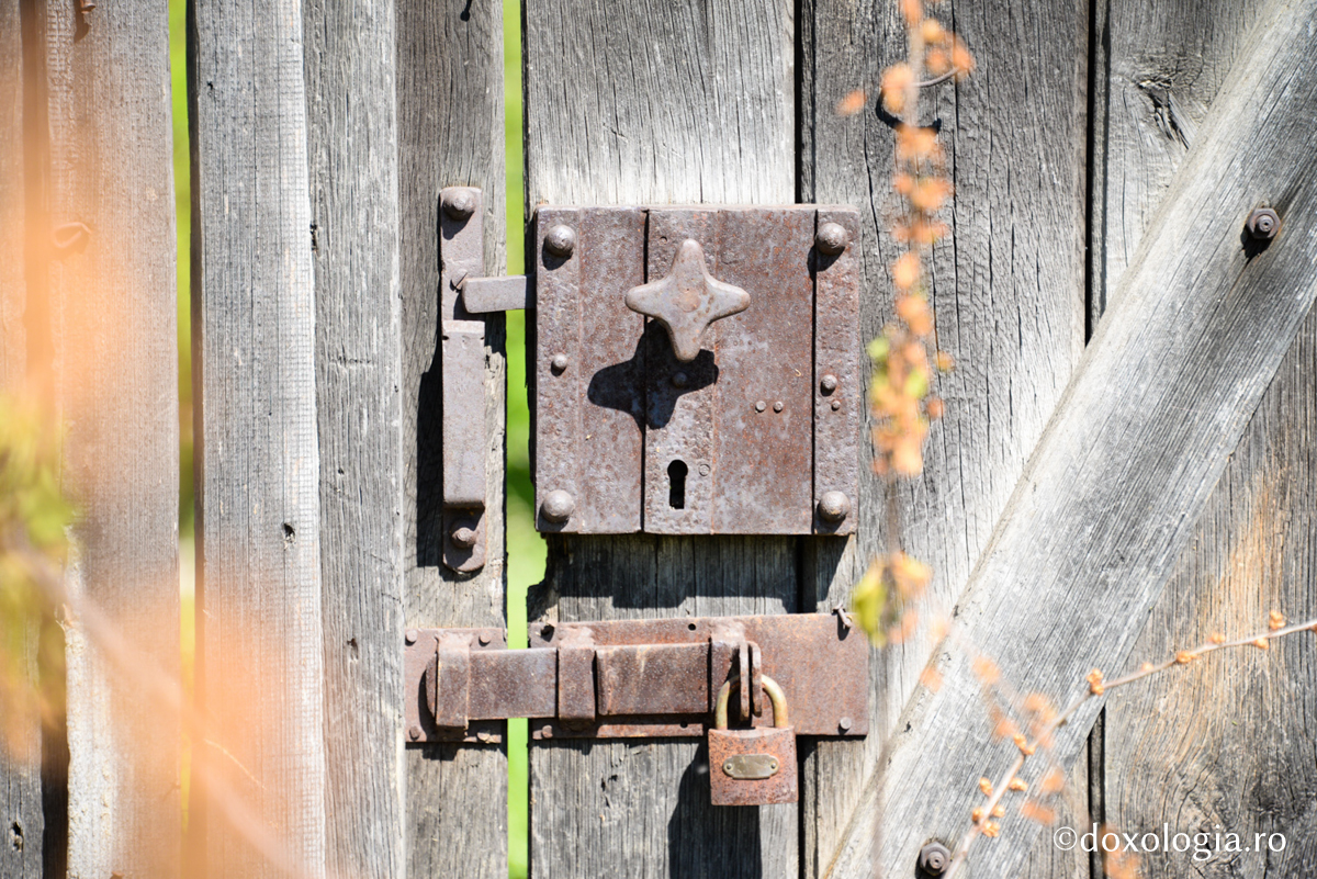 „Poarta spânzuraților” de la Mănăstirea Frumoasa