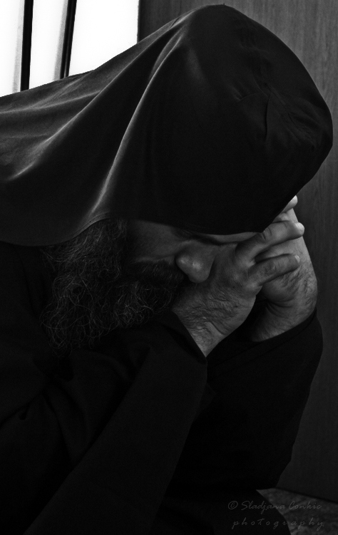 „Fiule, trezește-te!" „Fiule, trezește-te!"