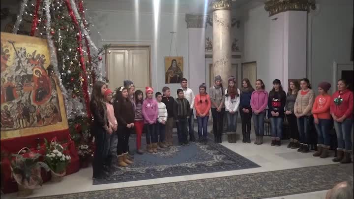 Colindători la Reședința Mitropolitană - Parohia ”Sf. Nicolae” Bâcu, Județul Iași