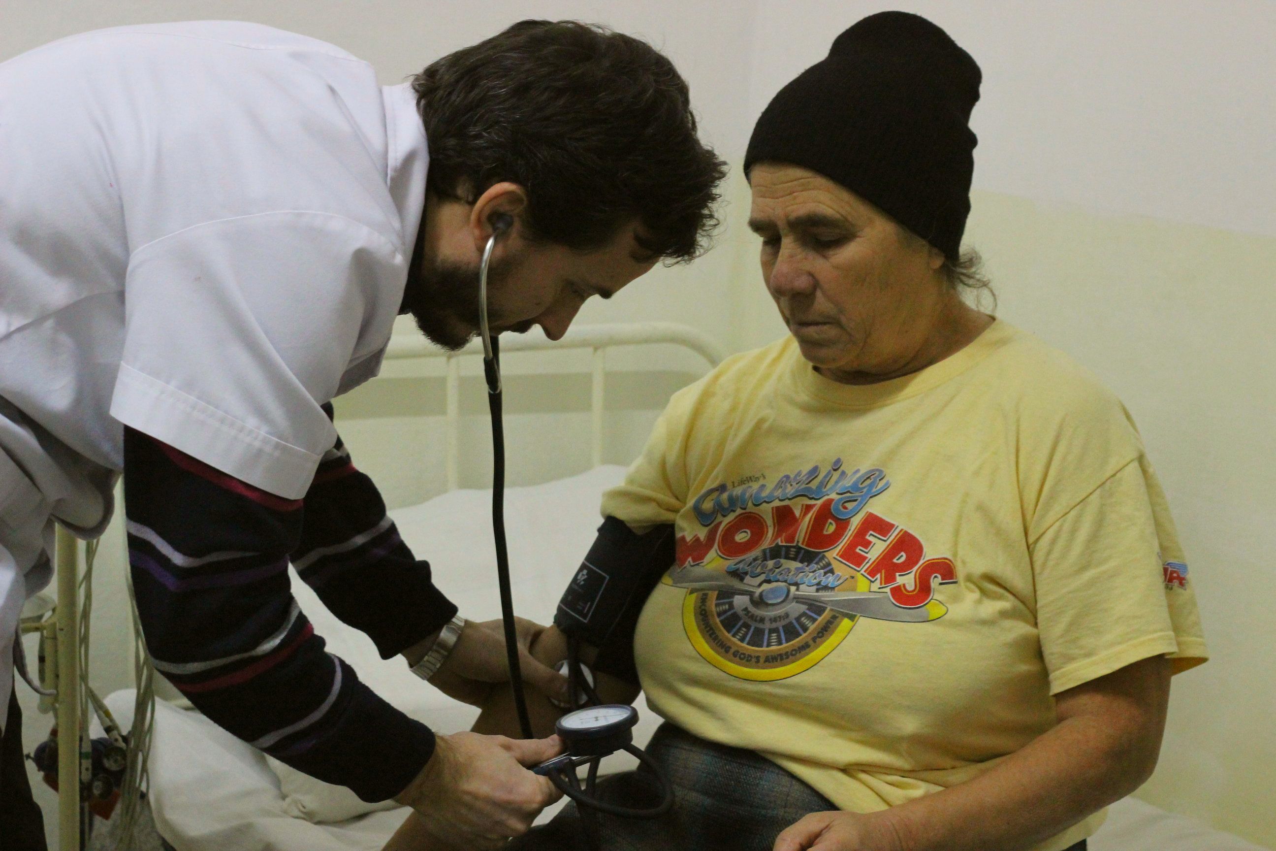 Prima caravană medicală „Providenţa“, la Andrieşeni