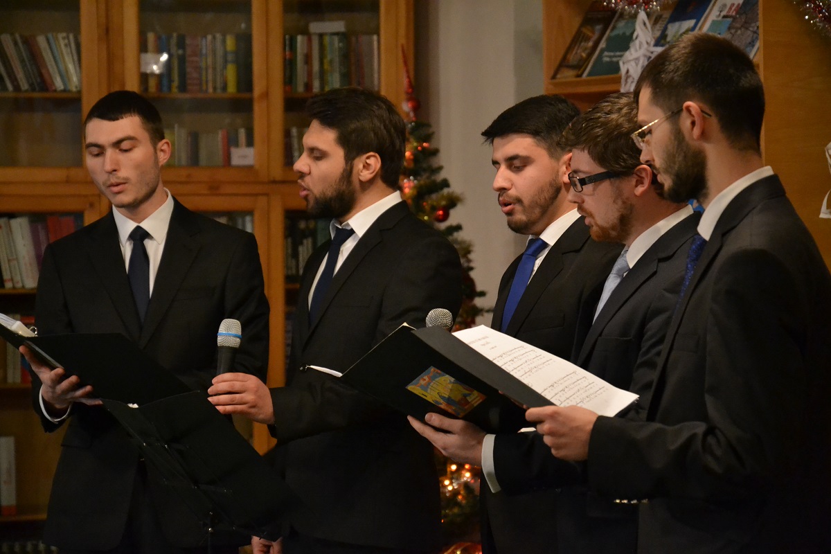 „Naşterea Domnului trebuie gustată şi trăită în fiecare clipă a vieţii noastre“