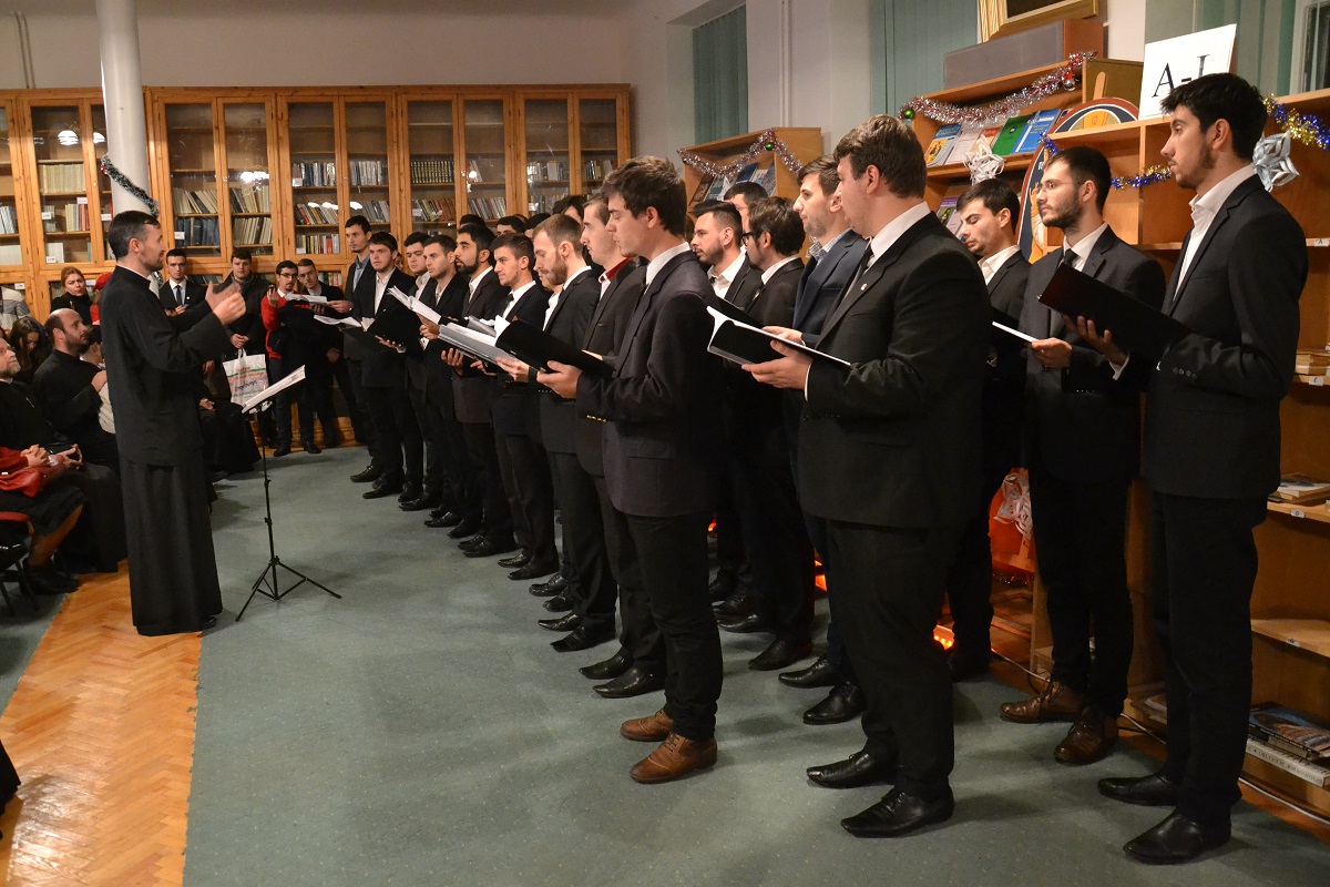 „Naşterea Domnului trebuie gustată şi trăită în fiecare clipă a vieţii noastre“