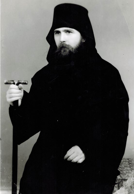 Ucenicii lui Gheron Iosif Isihastul – Părintele Efrem Filotheitul (10) Ucenicii lui Gheron Iosif Isihastul – Părintele Efrem Filotheitul (10)