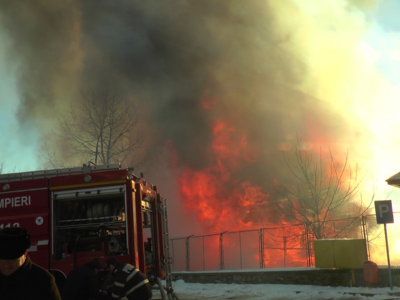 Centrul eparhial şi seminarul din Suceava, distruse în urma unui incendiu