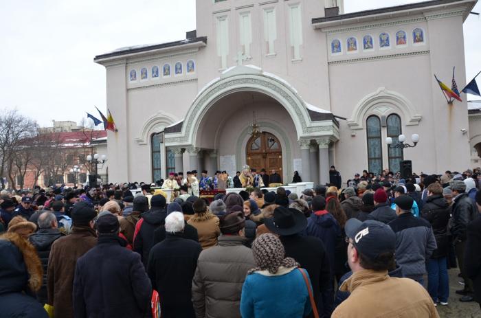 Slujba Bobotezei pe cuprinsul Patriarhiei Română văzută astăzi în 100 de imagini