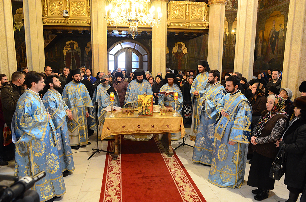 Slujba Bobotezei pe cuprinsul Patriarhiei Română văzută astăzi în 100 de imagini
