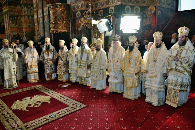 Înaltpreasfinţitul Ioachim este noul Arhiepiscop al Romanului şi Bacăului