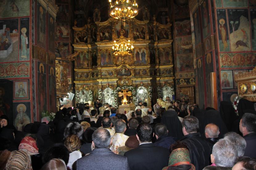 Înaltpreasfinţitul Ioachim este noul Arhiepiscop al Romanului şi Bacăului