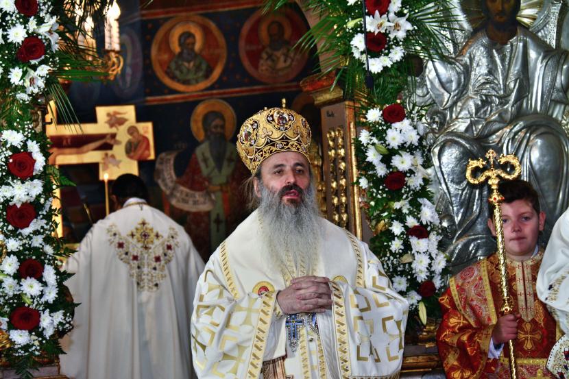 Înaltpreasfinţitul Ioachim este noul Arhiepiscop al Romanului şi Bacăului