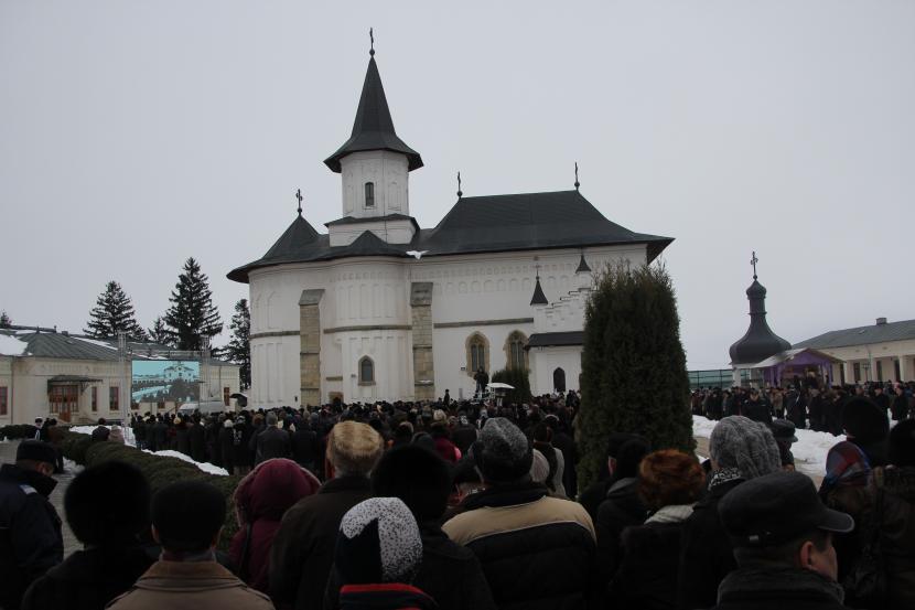 Înaltpreasfinţitul Ioachim este noul Arhiepiscop al Romanului şi Bacăului