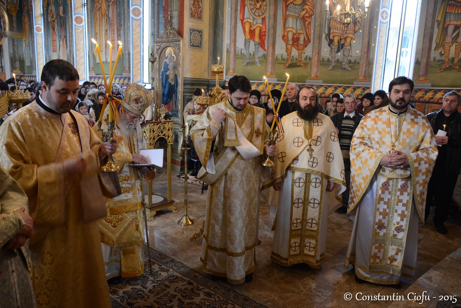 Hramul Parohiei Pojorâta II, serbat prin slujire arhierească