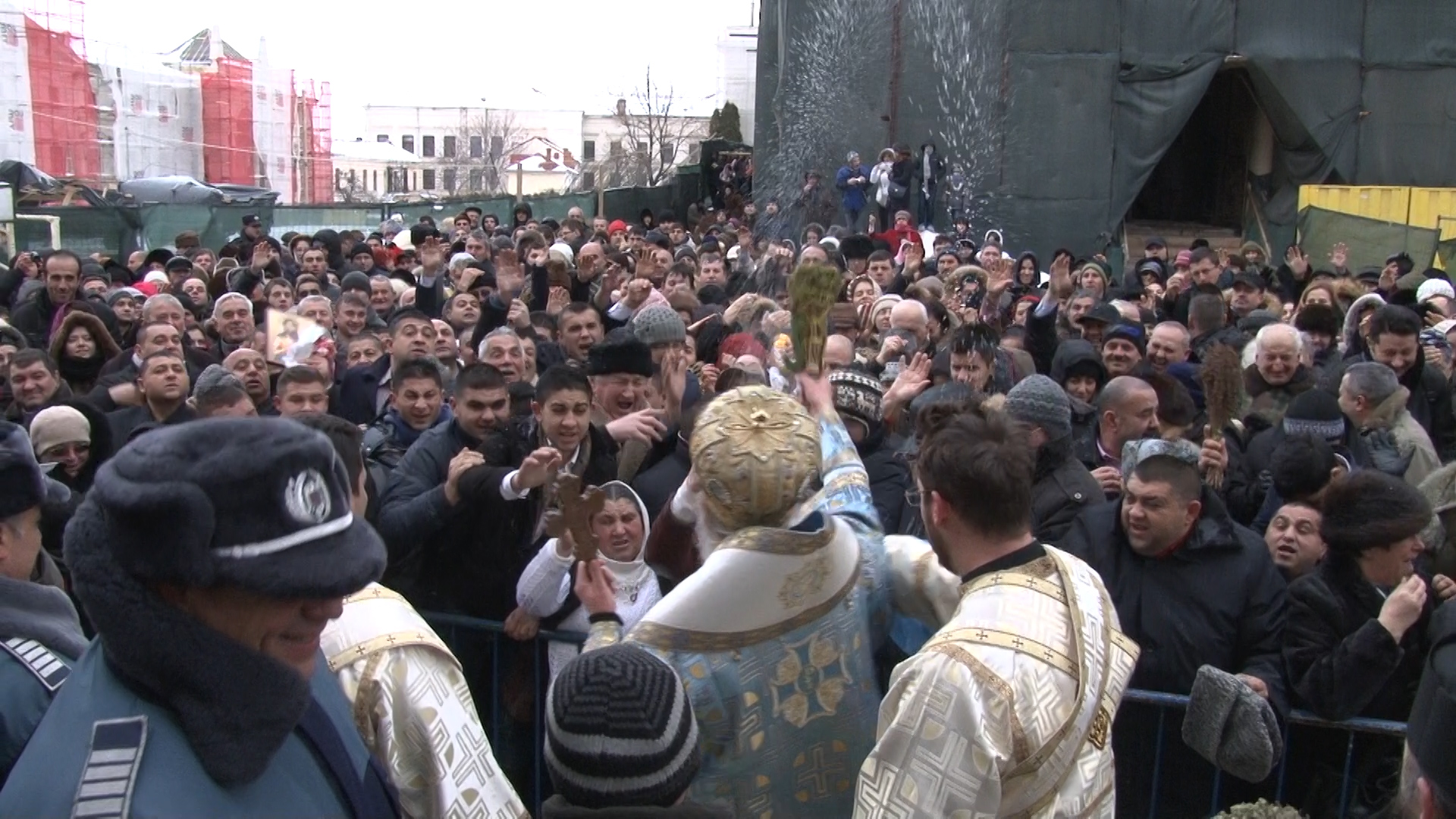 Slujba Bobotezei pe cuprinsul Patriarhiei Română văzută astăzi în 100 de imagini