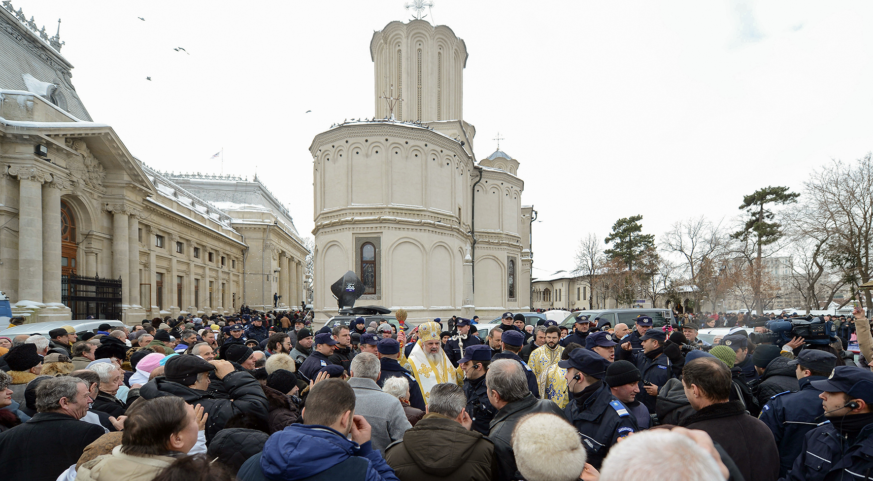 Slujba Bobotezei pe cuprinsul Patriarhiei Română văzută astăzi în 100 de imagini