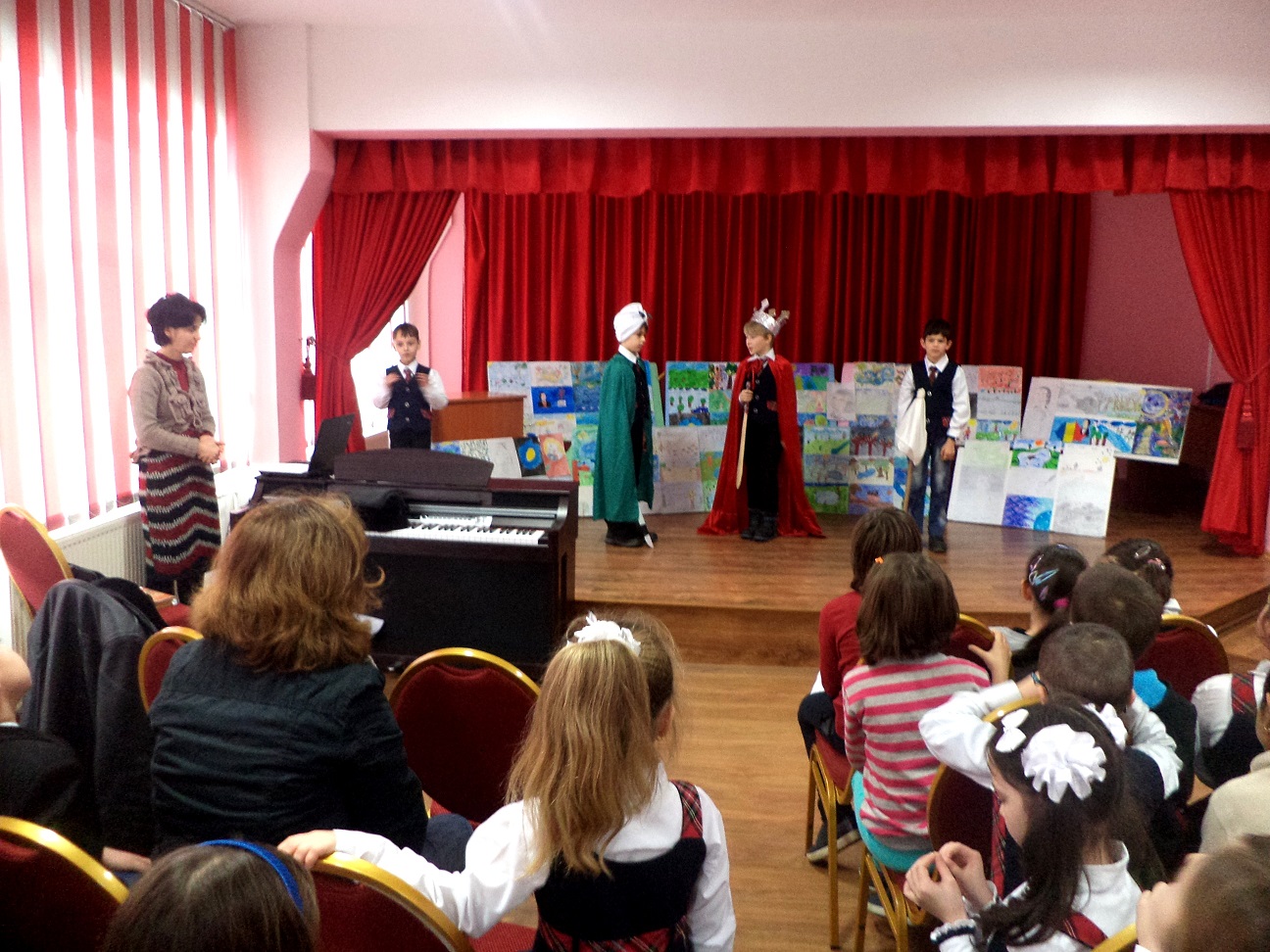 Expoziţie şi concurs literar-artistic la Roznov, la a II-a ediţie