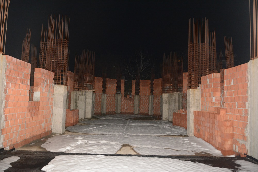 „Enoriaşii se implică în zidirea bisericii parohiale“